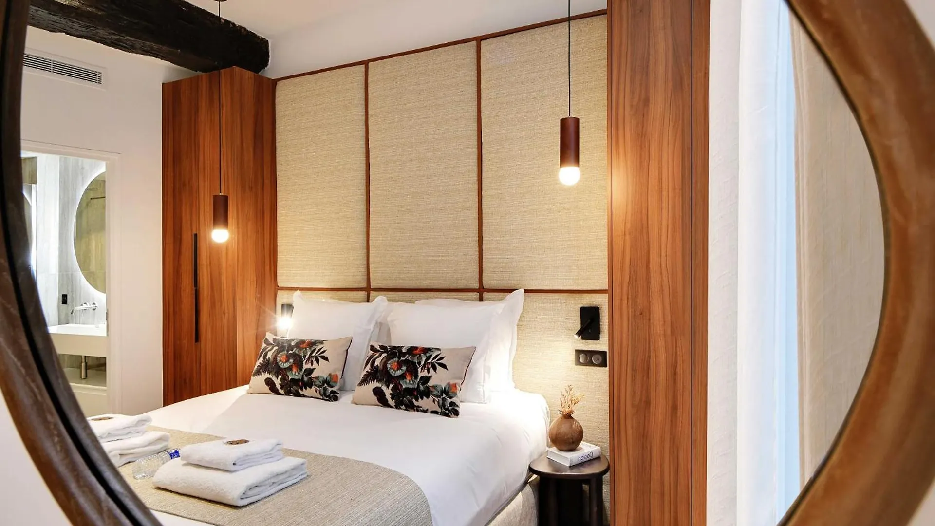 Luxury In The Heart Or Paris-notre Dame * Parijs