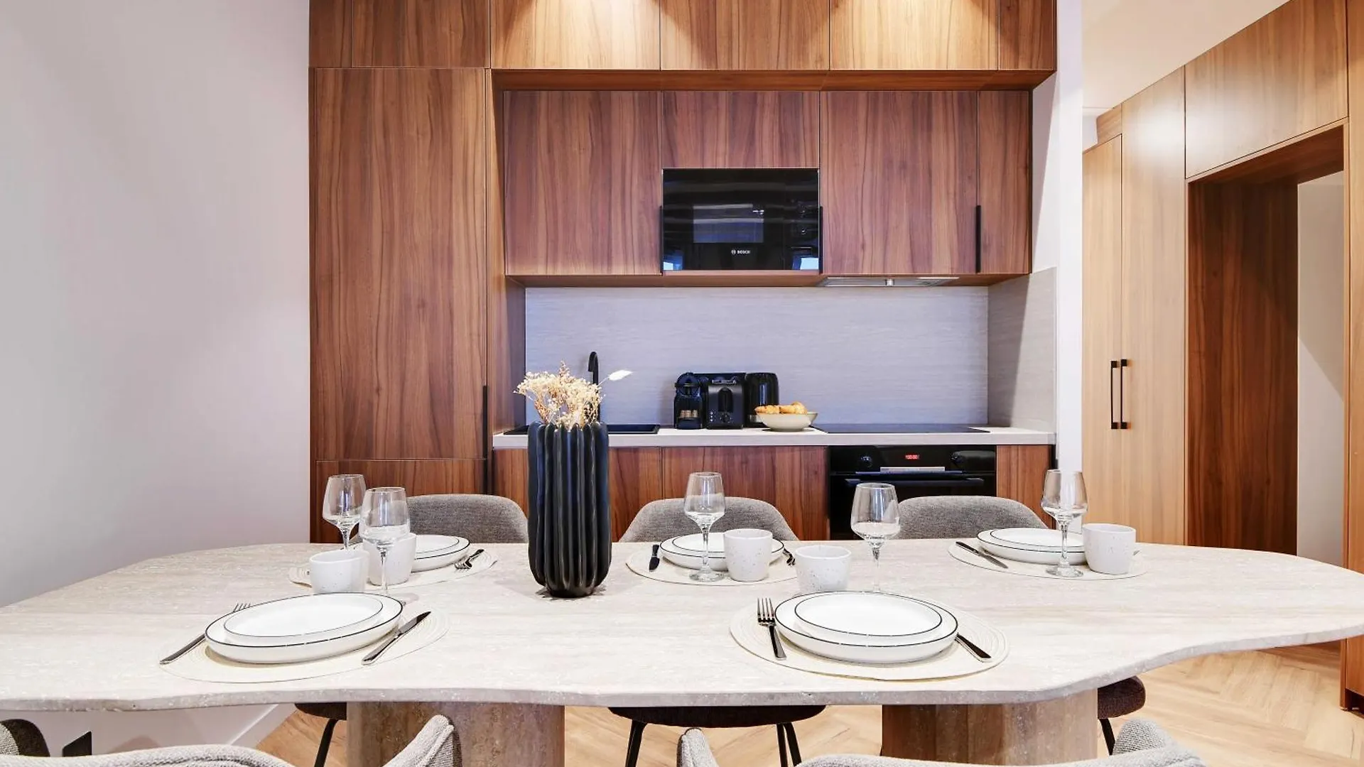 Luxury In The Heart Or Paris-notre Dame Apartment Paris